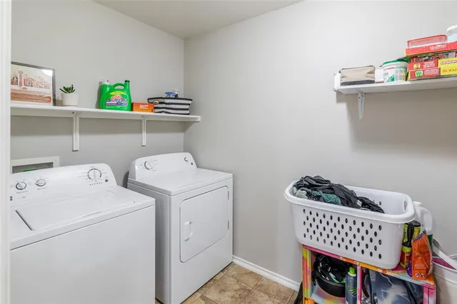 $2,200 | 904 Strickling Drive, Pflugerville, TX 78660