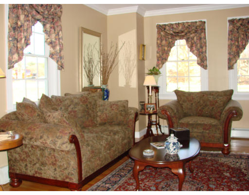 147 Kimball Road Amesbury, MA 01913 - Photo 8 of 12