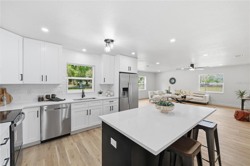 2711 Washington Road Valrico, FL 33594 - Photo 9 of 61