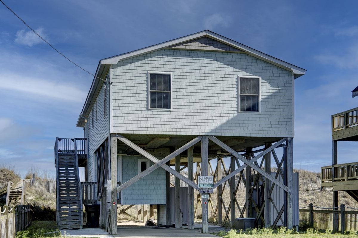 57121 Lighthouse Road Hatteras, NC 27943 - Photo 1 of 44 Gallery Image 1