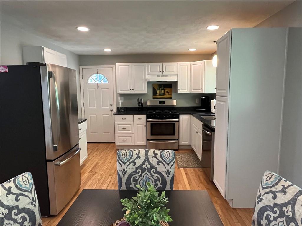 5755 Library Road Bethel Park, PA 15102 - Photo 9 of 24 Gallery Image 9