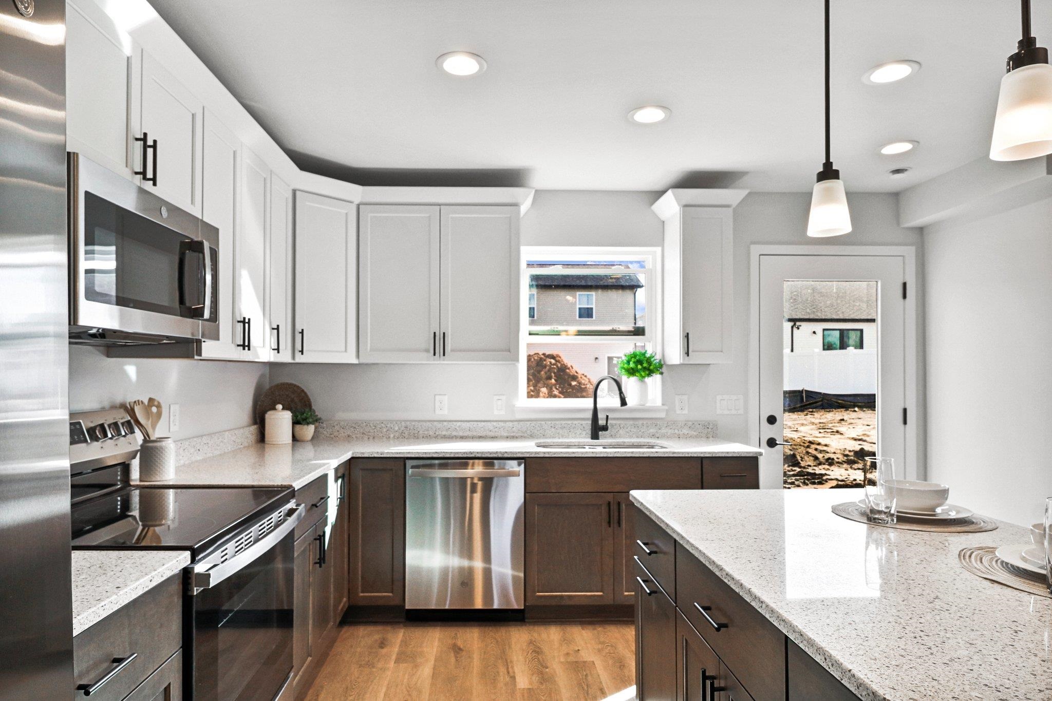 380 Lilac Lane, Unit 11 Stoughton, WI 53589 - Photo 10 of 29