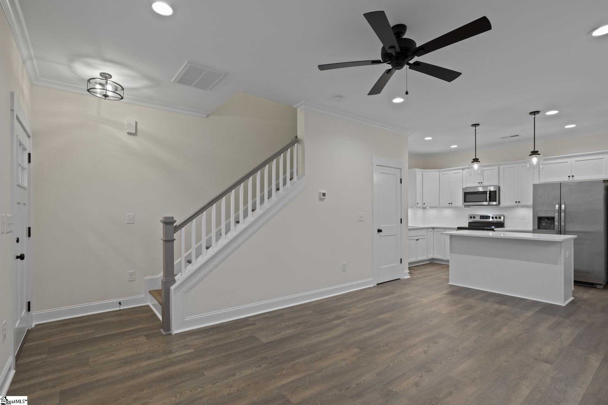 106 Hilton Street Greenville, SC 29607 - Photo 8 of 30