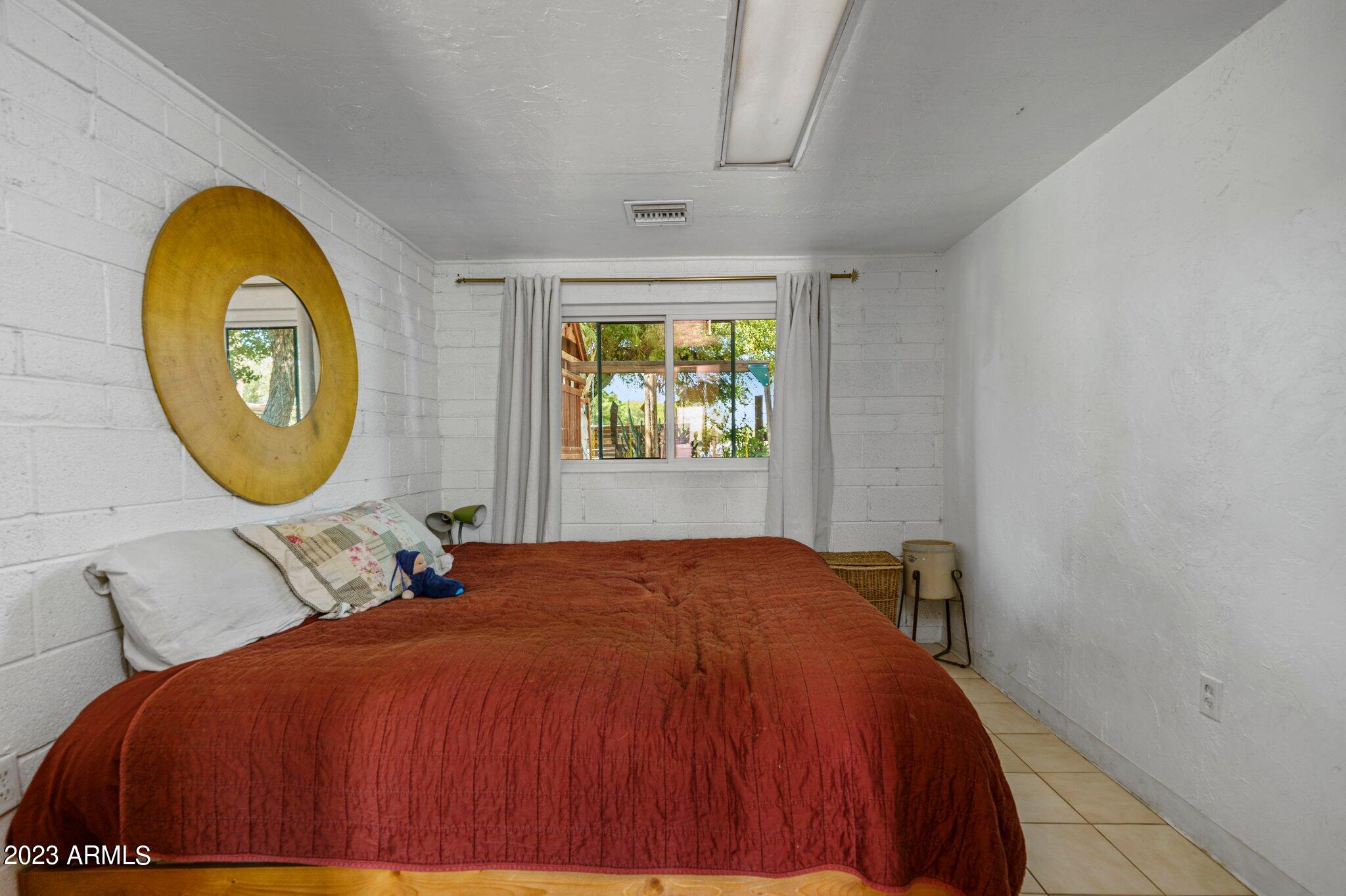 3350 East Vineyard Road Phoenix, AZ 85042 - Photo 36 of 91 Guest house sleeping room 2