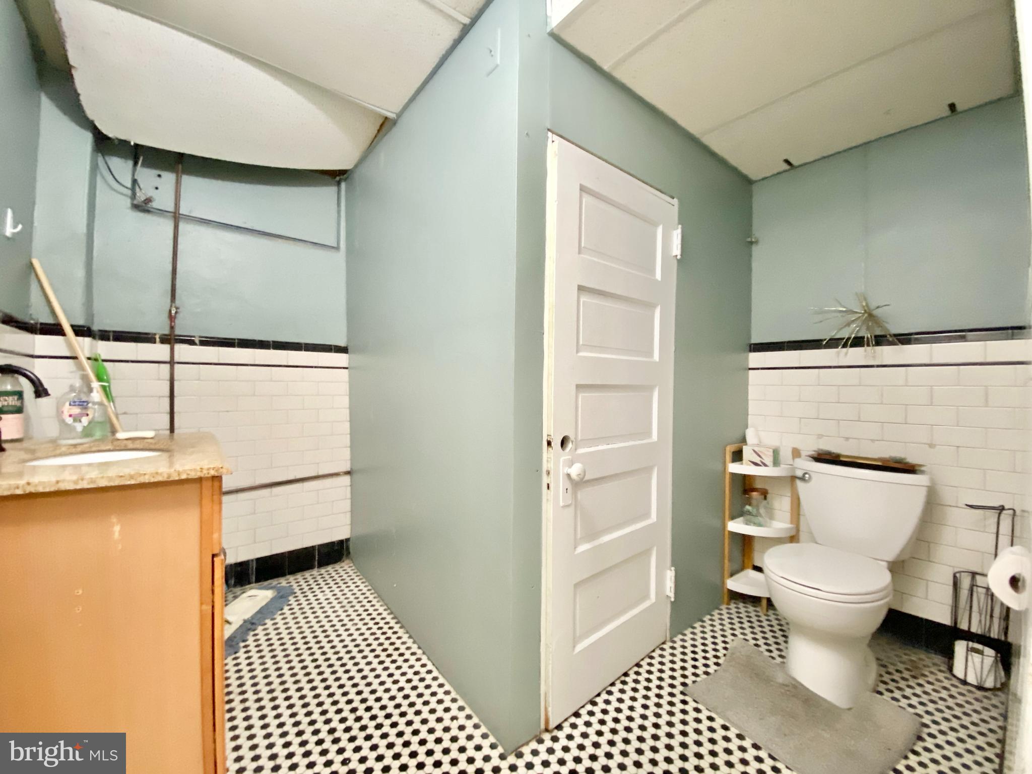 8 Commonwealth Avenue Claymont, DE 19703 - Photo 19 of 138