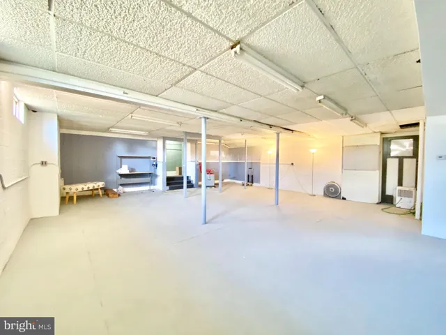 $1,999,999 | 8 Commonwealth Avenue, Claymont, DE 19703