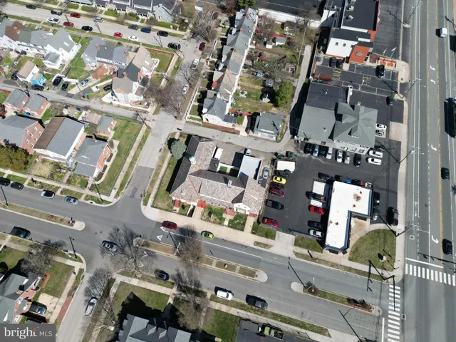 $1,999,999 | 8 Commonwealth Avenue, Claymont, DE 19703