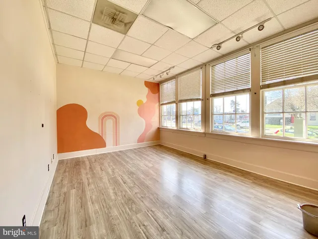 $1,999,999 | 8 Commonwealth Avenue, Claymont, DE 19703