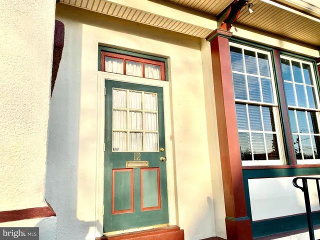 $1,999,999 | 8 Commonwealth Avenue, Claymont, DE 19703