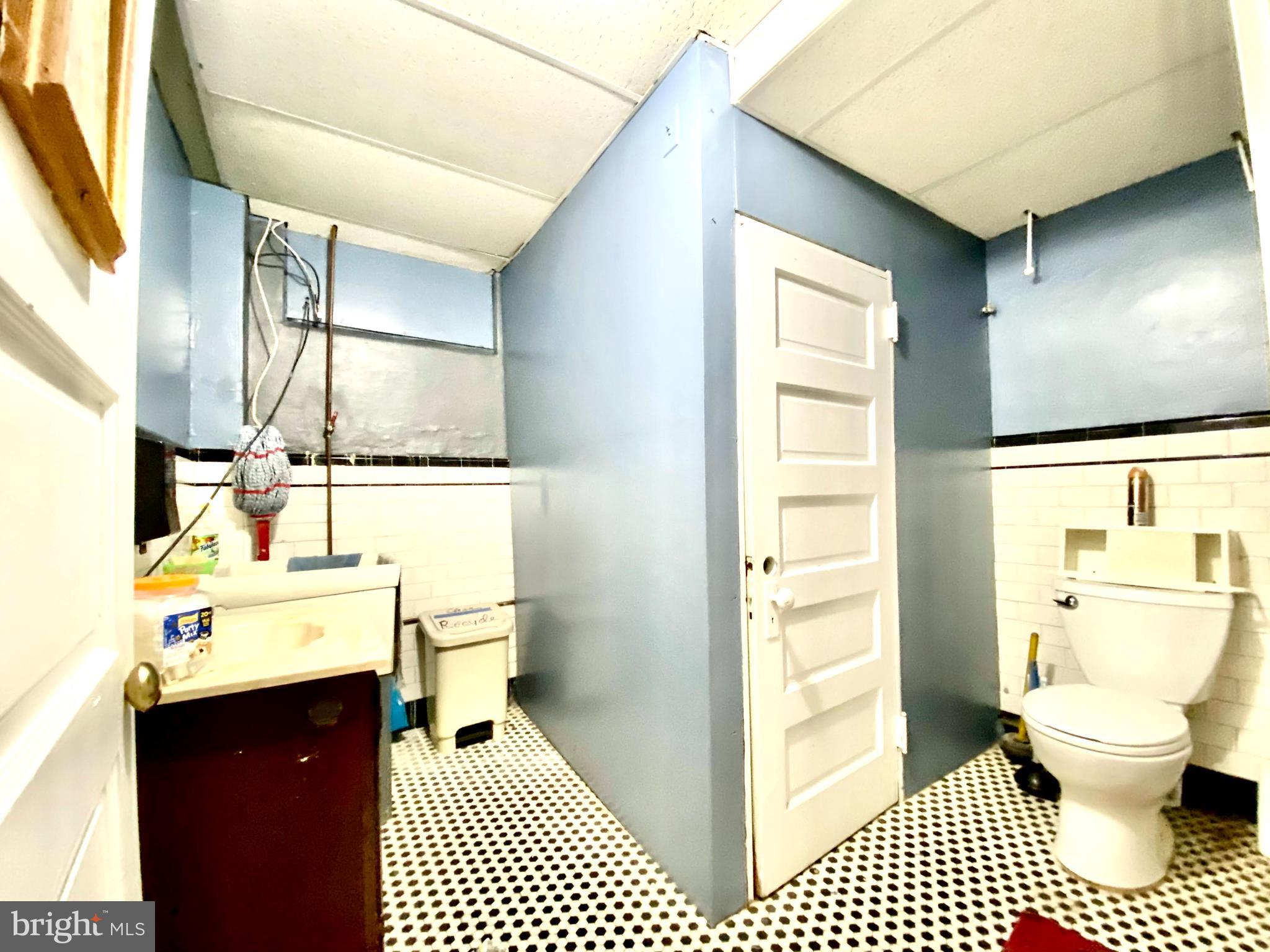 8 Commonwealth Avenue Claymont, DE 19703 - Photo 48 of 138