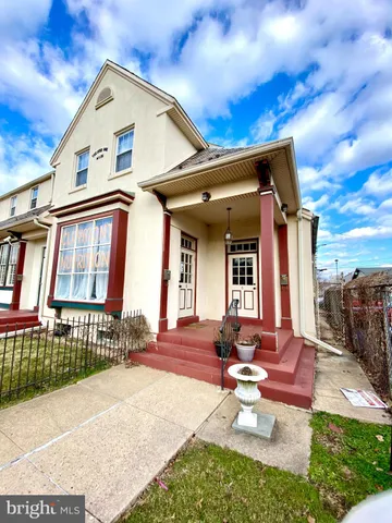 $1,999,999 | 8 Commonwealth Avenue, Claymont, DE 19703