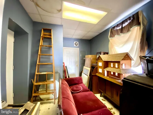 $1,999,999 | 8 Commonwealth Avenue, Claymont, DE 19703