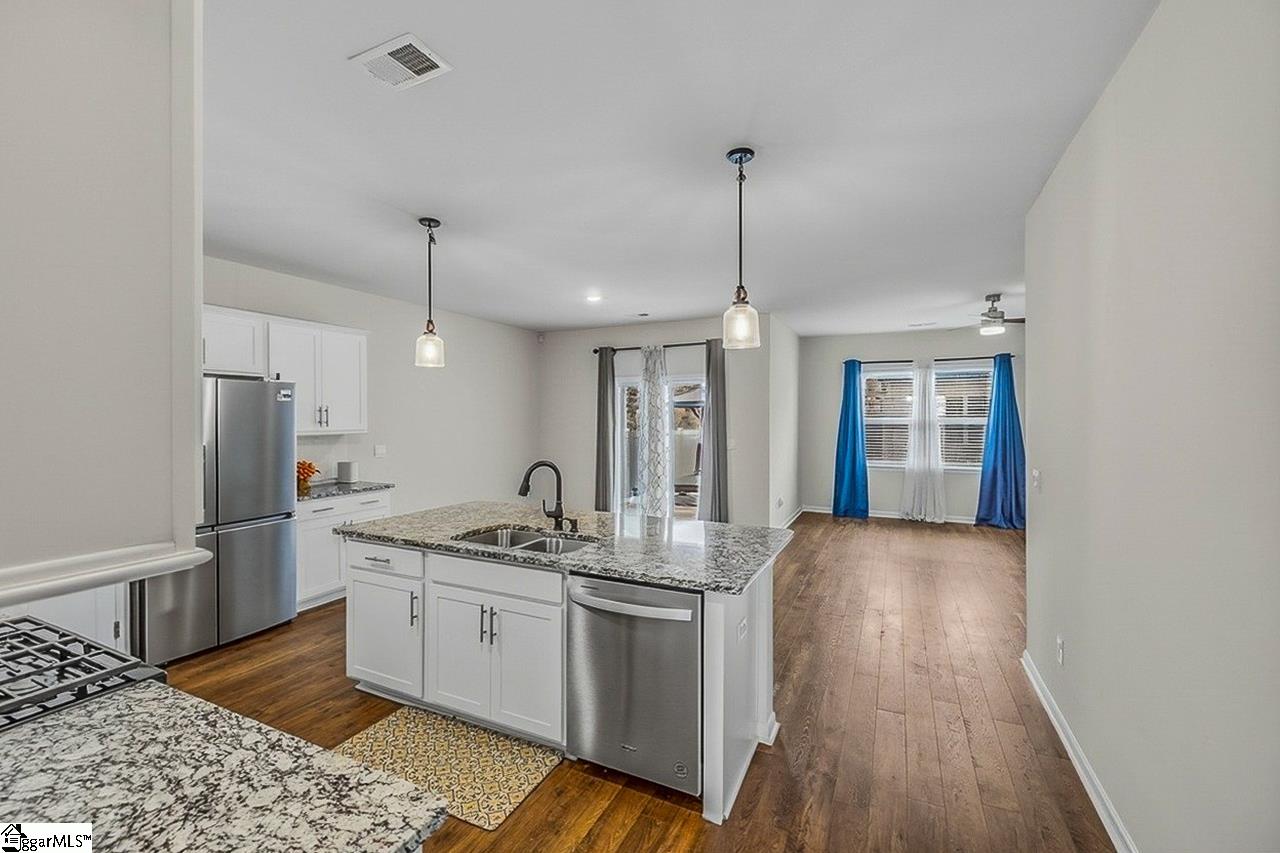 195 Light Spring Road Easley, SC 29642 - Photo 13 of 35