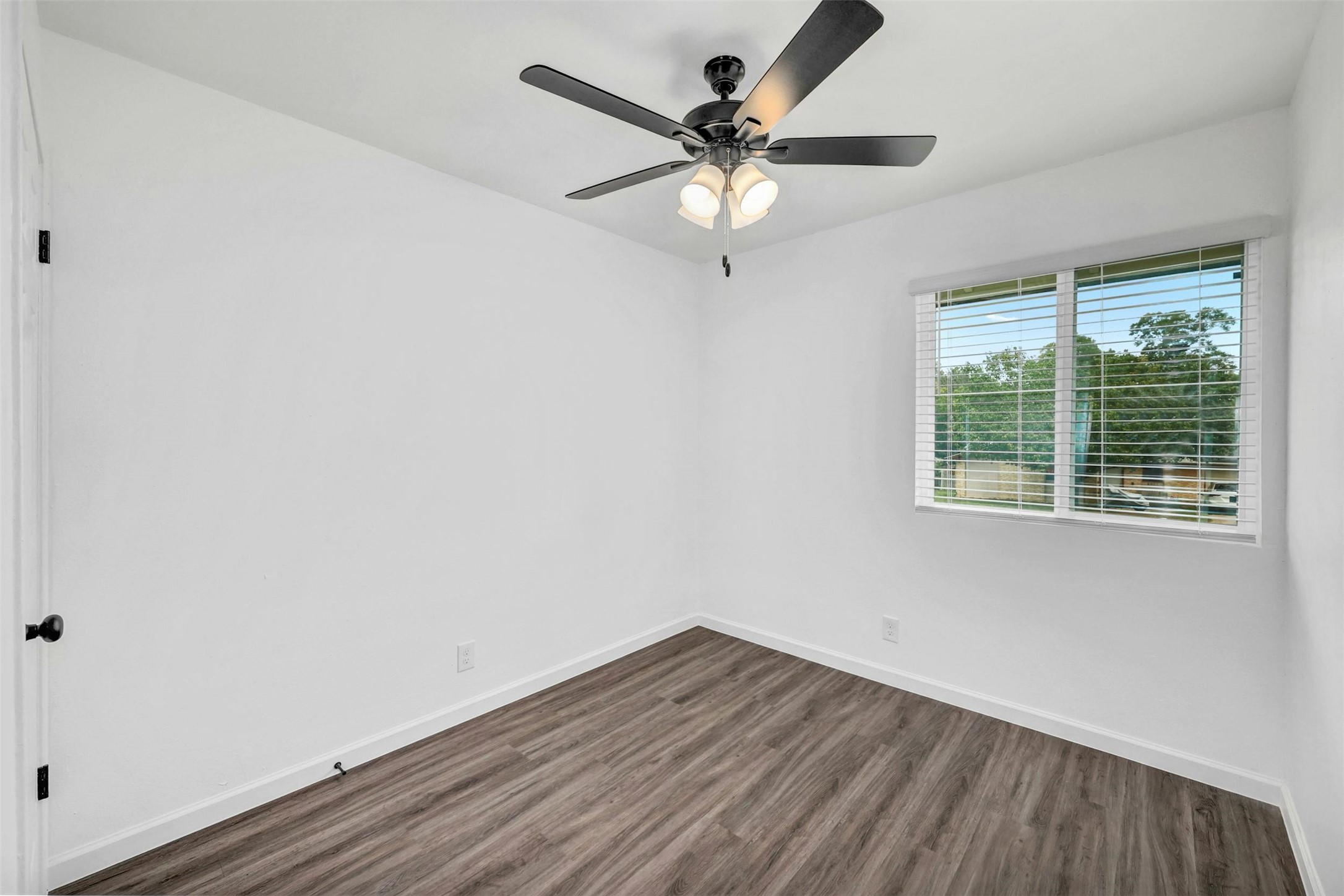 6506 King George Drive Austin, TX 78745 - Photo 16 of 21 Bed 1