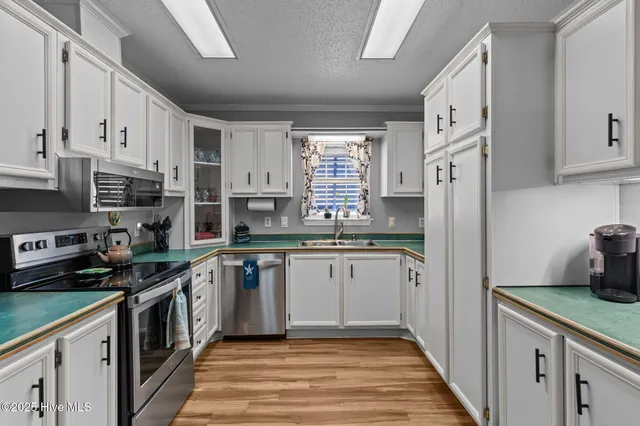 $469,750 | 212 Northeast 33rd Street, Oak Island, NC 28465