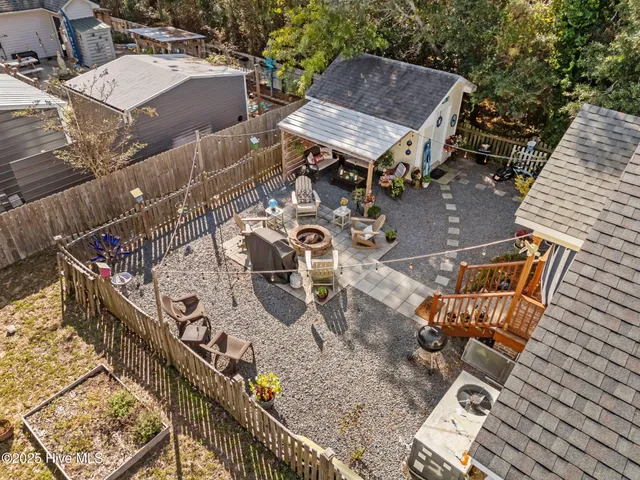 $469,750 | 212 Northeast 33rd Street, Oak Island, NC 28465