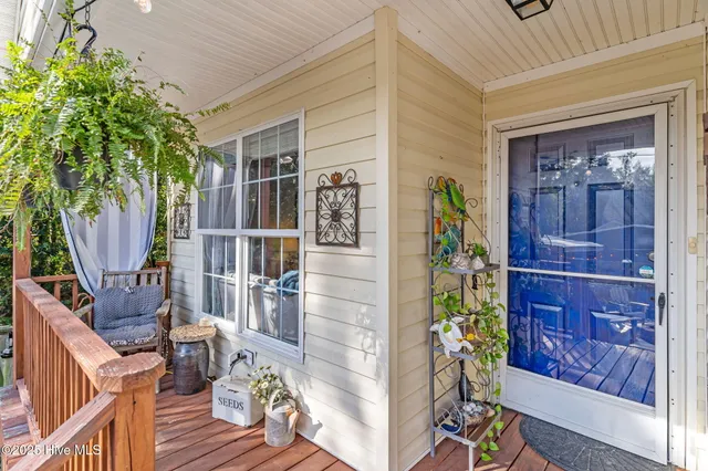 $469,750 | 212 Northeast 33rd Street, Oak Island, NC 28465