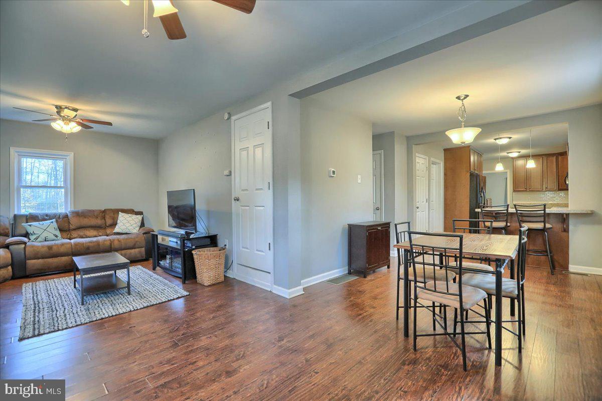 905 Conewago Creek Road Manchester, PA 17345 - Photo 4 of 18 Gallery Image 4