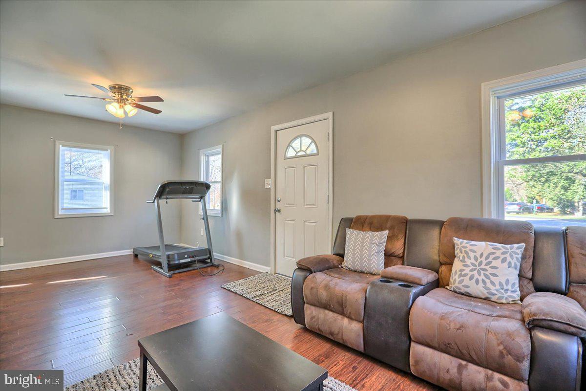 905 Conewago Creek Road Manchester, PA 17345 - Photo 6 of 18 Gallery Image 6