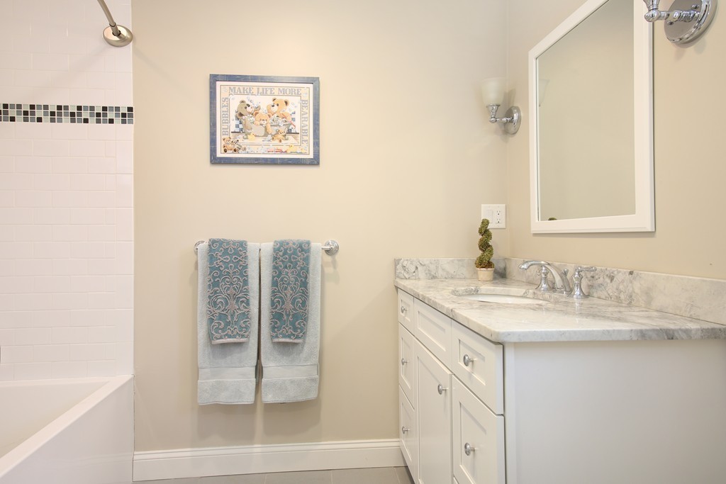 30 Meadowbrook Road, Unit 2 Brookline, MA 02467 - Photo 9 of 14