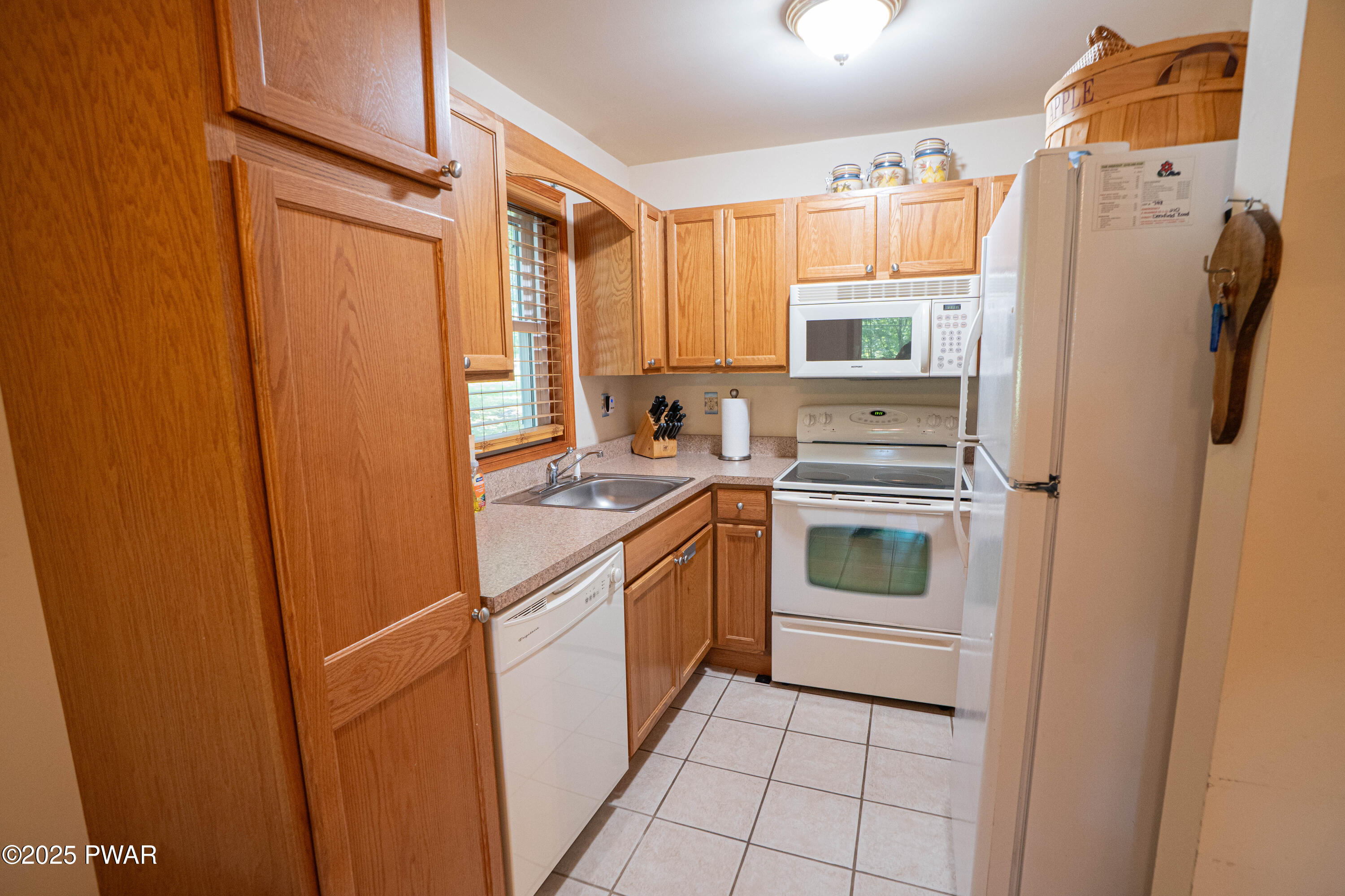 210 Deerfield Road Lake Ariel, PA 18436 - Photo 17 of 39