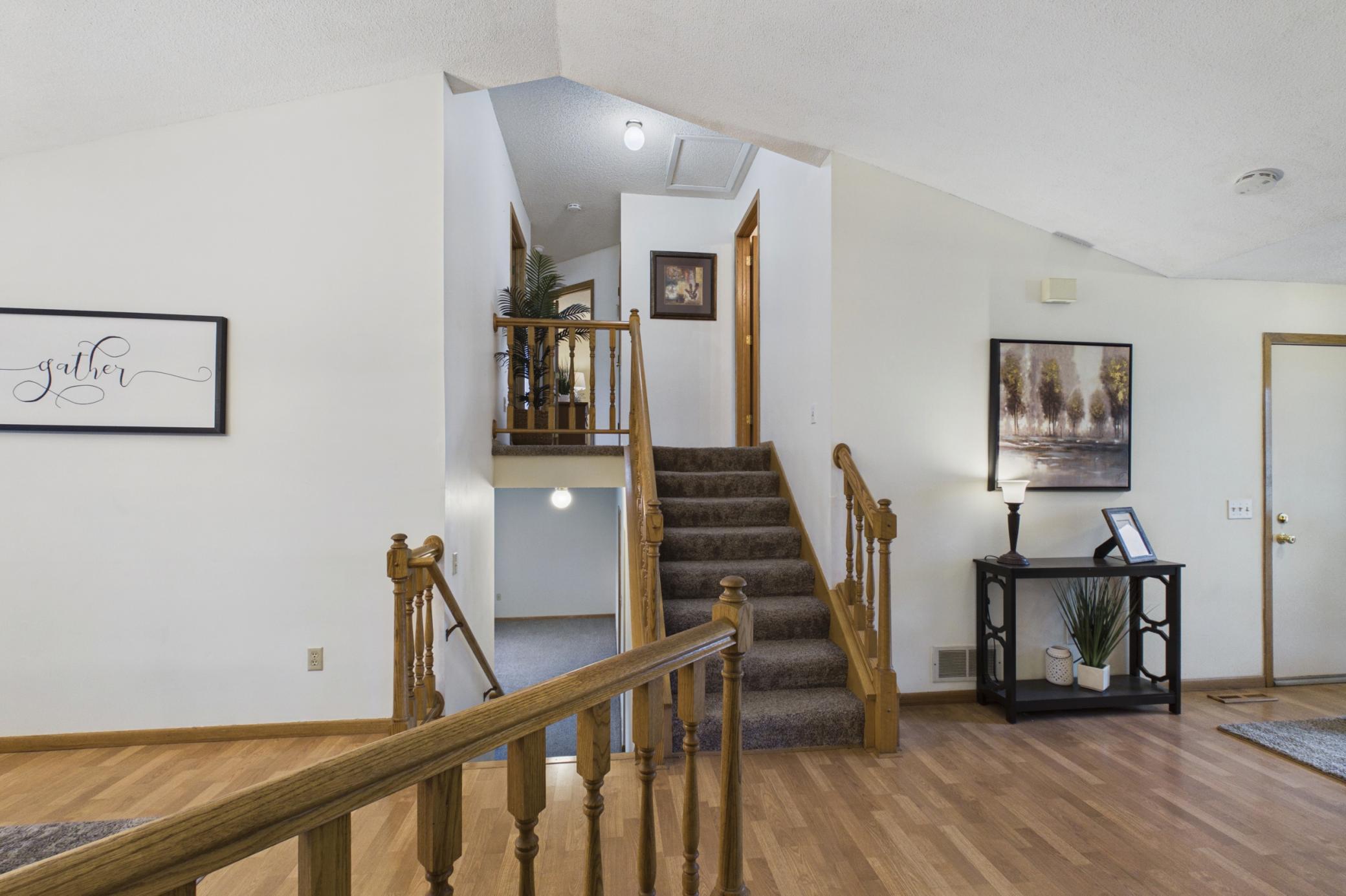 9176 Sierra Road Woodbury, MN 55125 - Photo 2 of 36