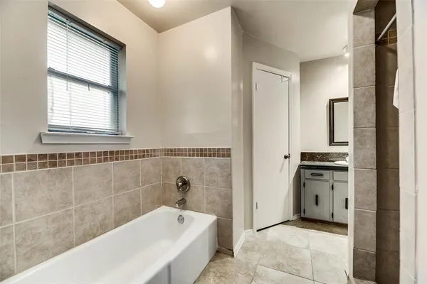 $2,225 | 8113 Starnes Road, North Richland Hills, TX 76182