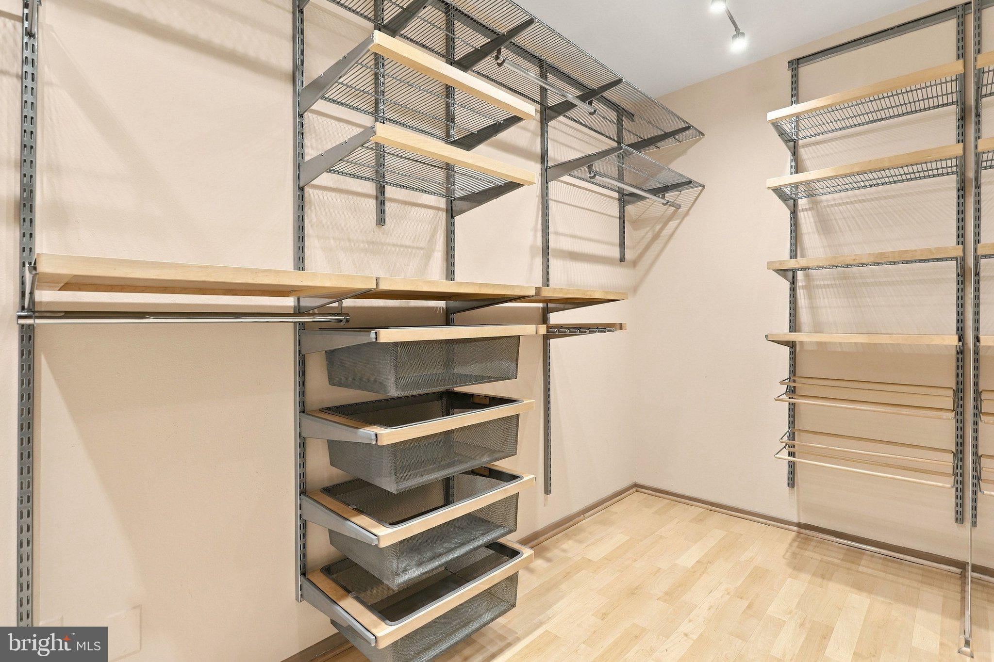 6101 Edsall Road, Unit 408 Alexandria, VA 22304 - Photo 22 of 60 Walk-in Closet