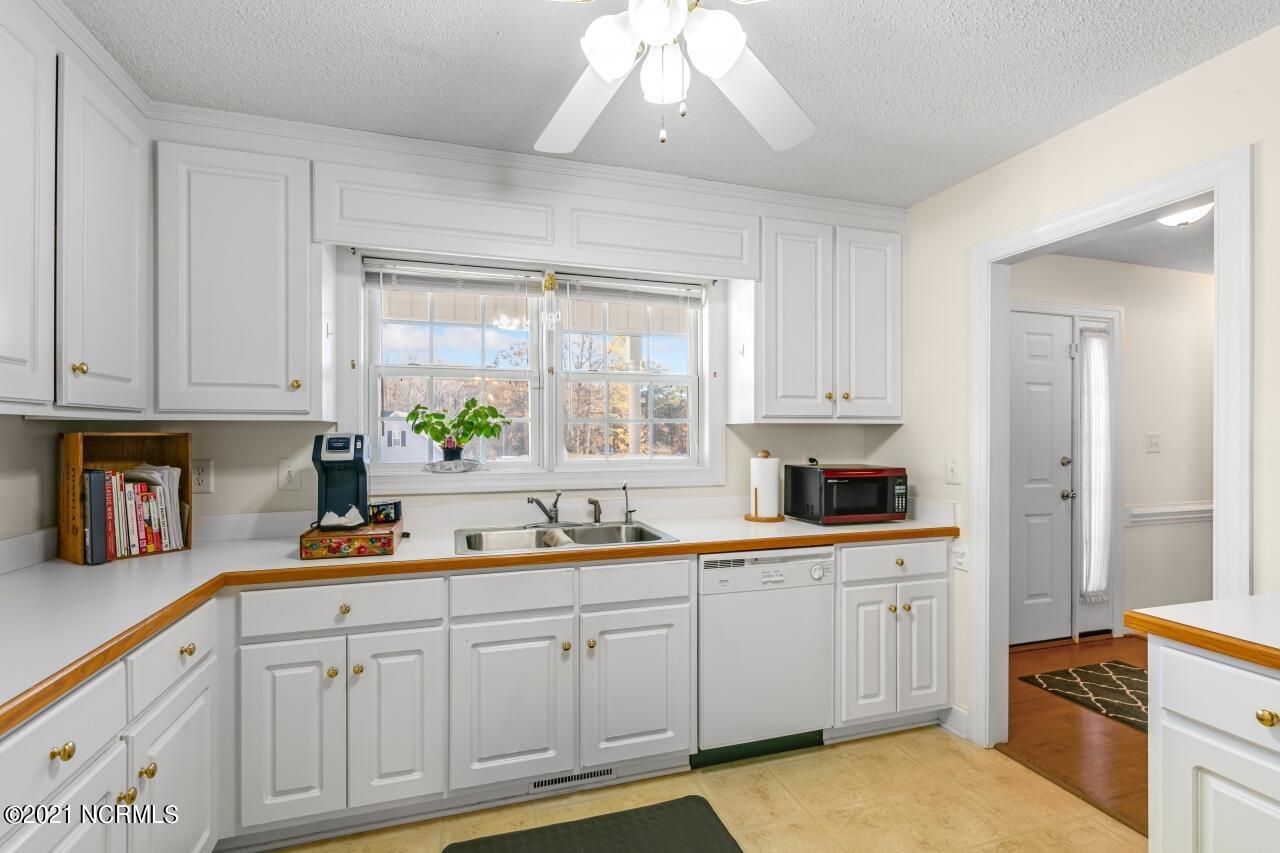 10272 Chestnut Ridge Road Bailey, NC 27807 - Photo 10 of 35 Kitchen 2