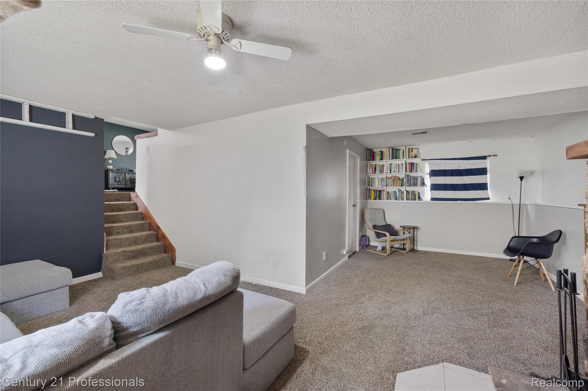 15037 Hogan Road Linden, MI 48451 - Photo 15 of 38 15037 Hogan Rd-18.jpeg