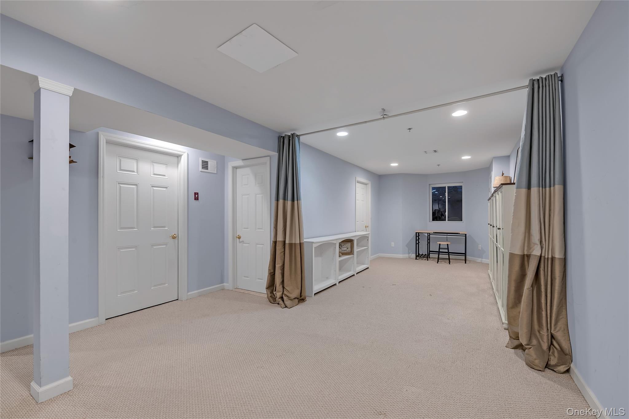 286 Spring Drive, Unit 286 East Meadow, NY 11554 - Photo 15 of 27 a view of a livingroom with a furniture