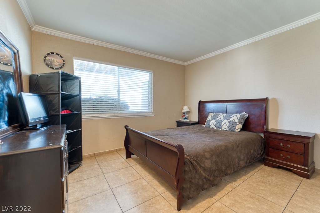 4737 Summerhill Road Las Vegas, NV 89121 - Photo 17 of 31 Gallery Image 17