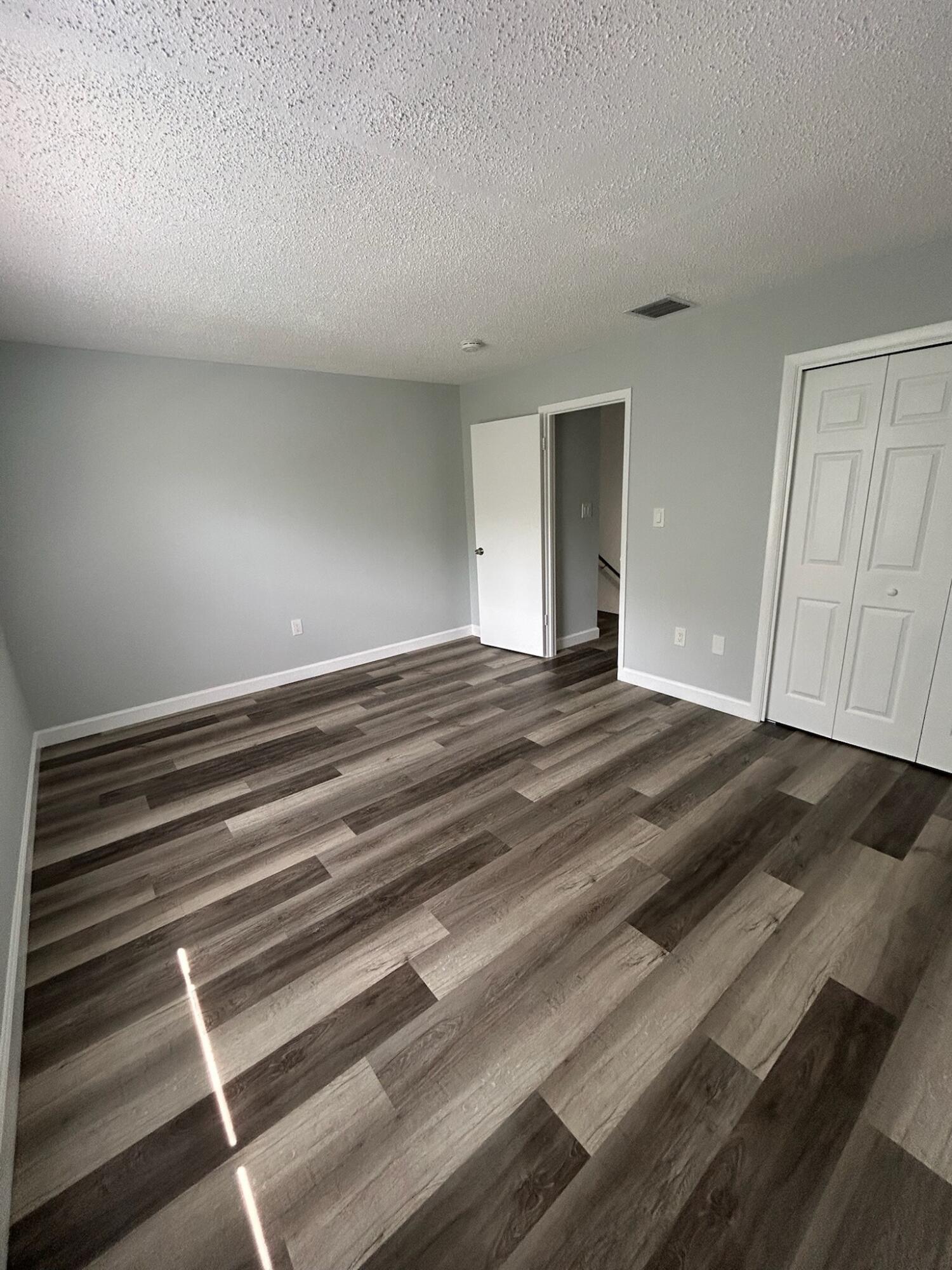 622 South 11th Street, Unit 7 Fort Pierce, FL 34950 - Photo 36 of 42 thumbnail_IMG_3581