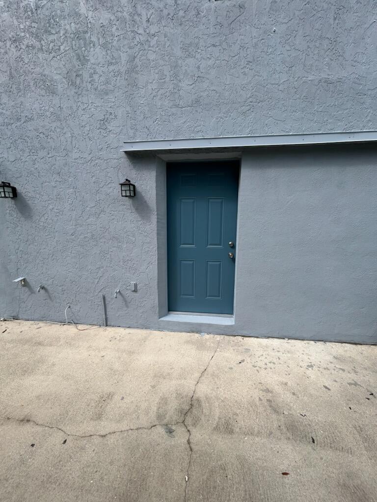 622 South 11th Street, Unit 7 Fort Pierce, FL 34950 - Photo 41 of 42 IMG_3571