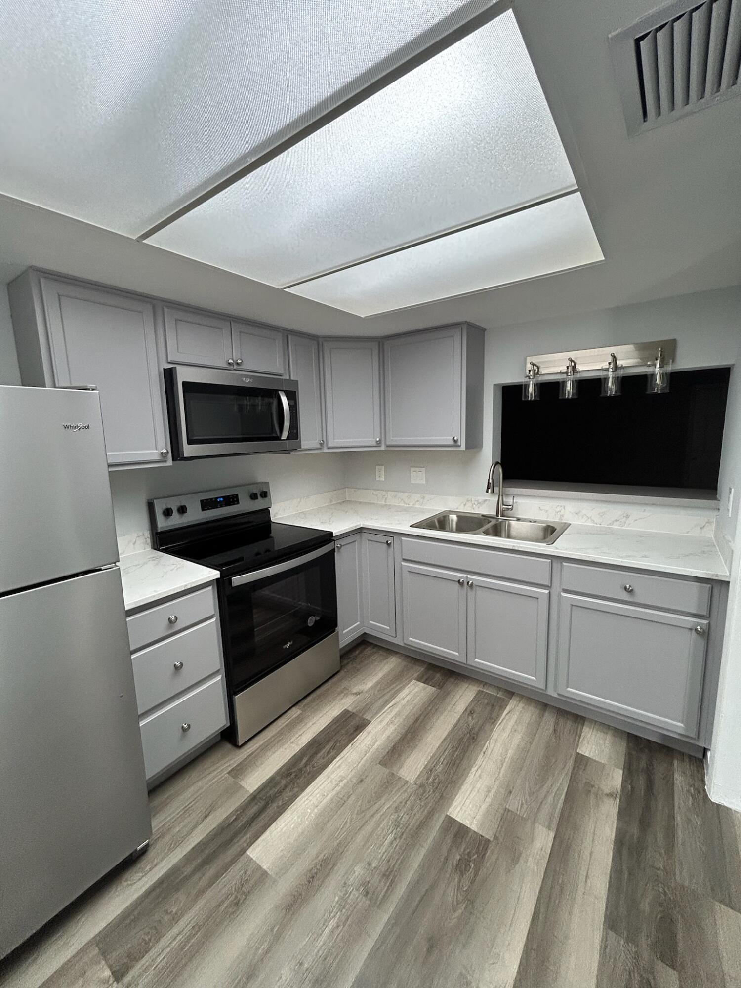 622 South 11th Street, Unit 7 Fort Pierce, FL 34950 - Photo 8 of 42 1000111657 (1)