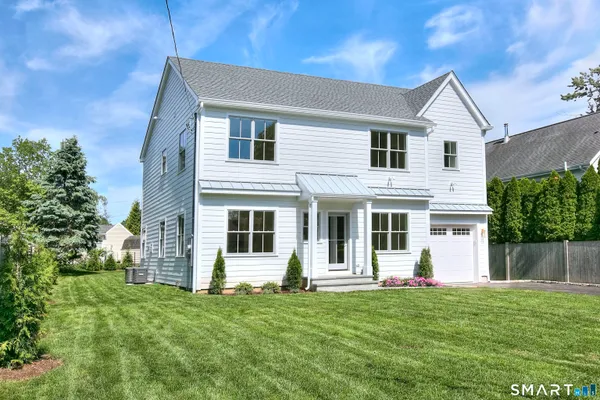 $1,925,000 | 200 Henry Street, Fairfield, CT 06824