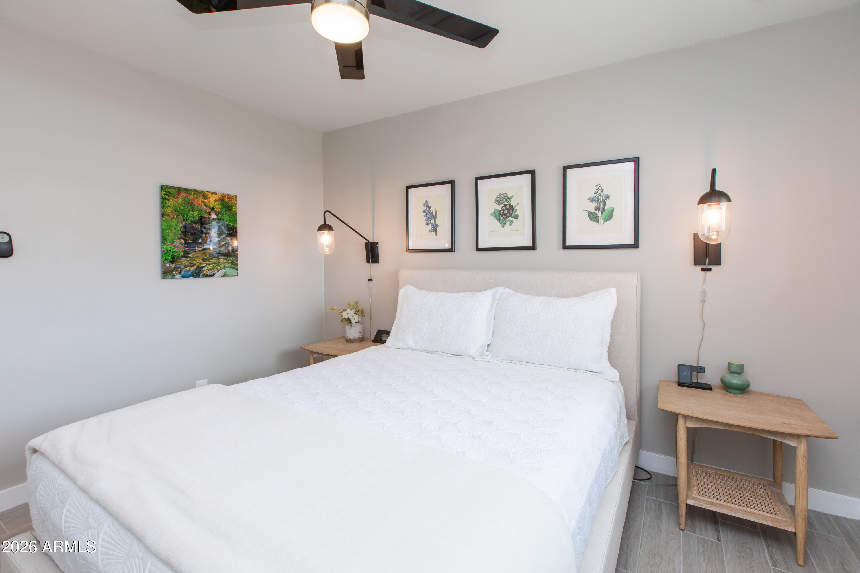 5541 East Cheery Lynn Road Phoenix, AZ 85018 - Photo 37 of 69 Bedroom(2)-2