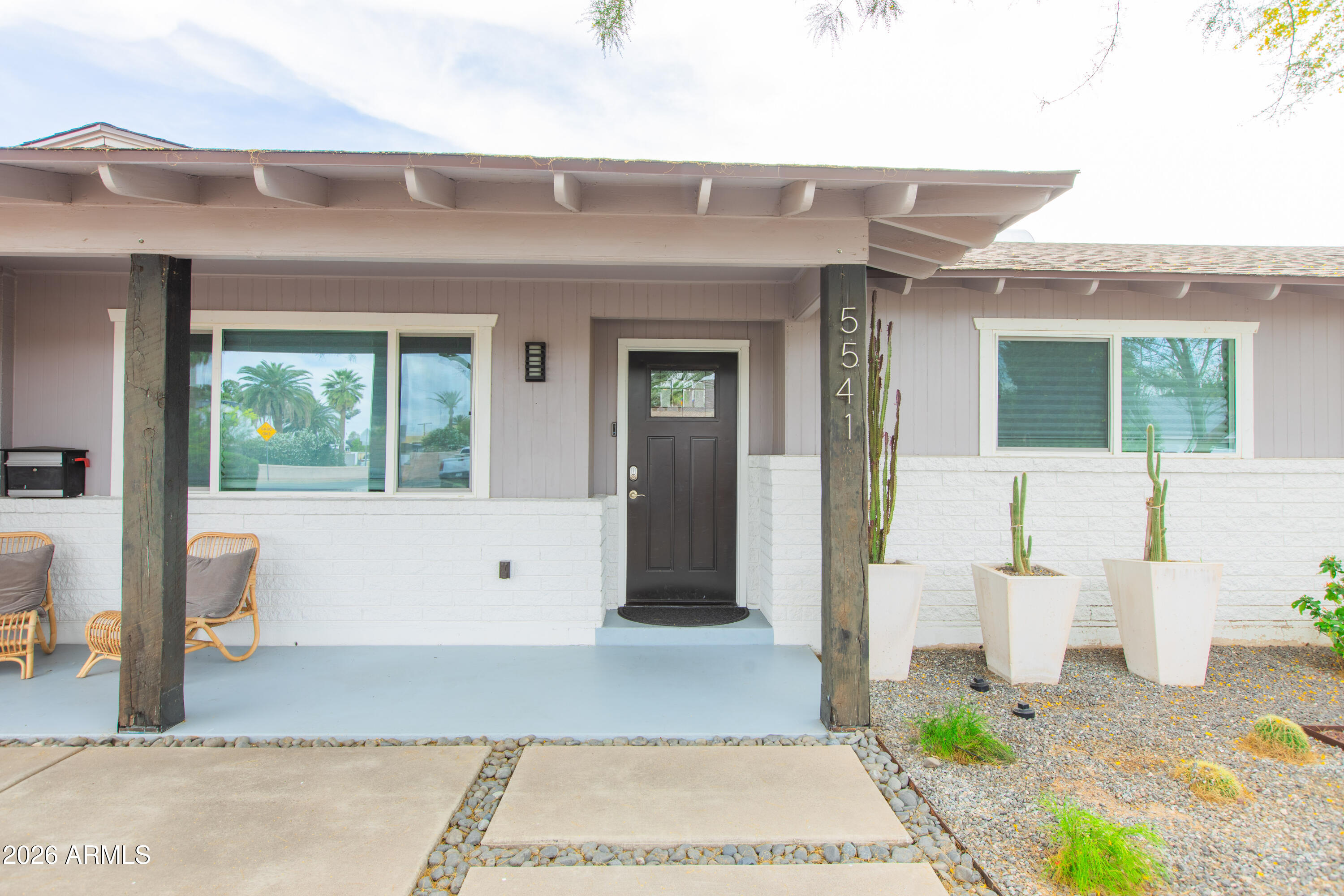 5541 East Cheery Lynn Road Phoenix, AZ 85018 - Photo 10 of 69 Front-10