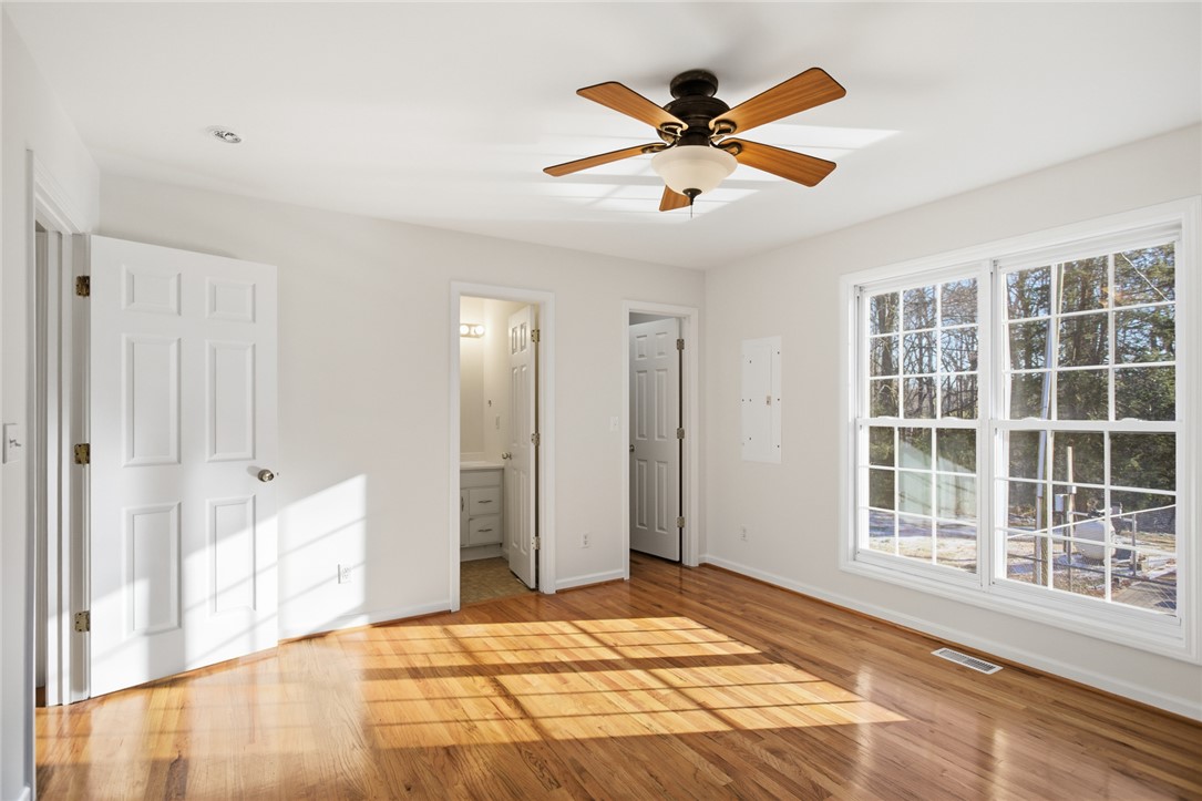 412 Earles Grove Road Westminster, SC 29693 - Photo 11 of 27