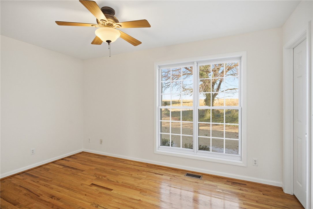 412 Earles Grove Road Westminster, SC 29693 - Photo 14 of 27