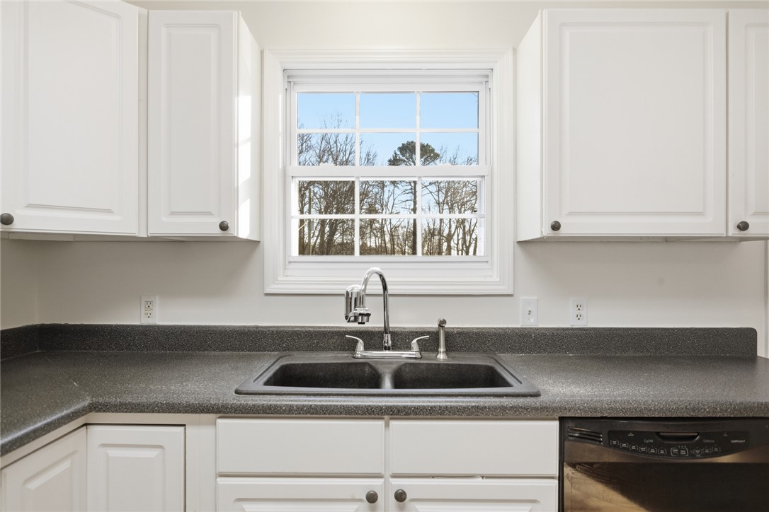 412 Earles Grove Road Westminster, SC 29693 - Photo 7 of 27