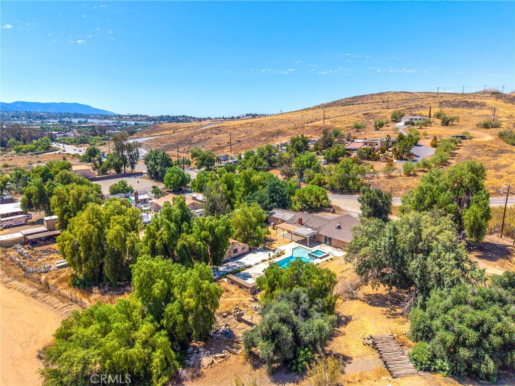 9099 Cajalco Road Corona, CA 92881 - Photo 67 of 70
