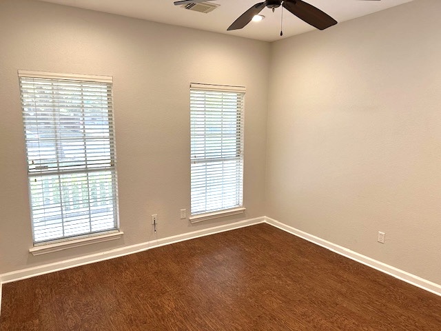 13500 Oregon Flat Trail Austin, TX 78727 - Photo 3 of 23 an empty room with a window