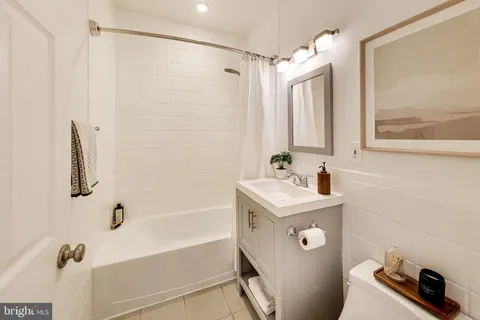 $825,000 | 704 Rhode Island Avenue Northwest, Washington, DC 20001