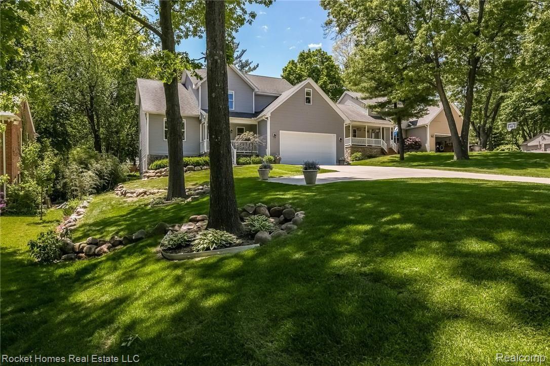 257 West Gates Street Romeo, MI 48065 - Photo 2 of 29 004-Front_View-4280669-medium.jpg