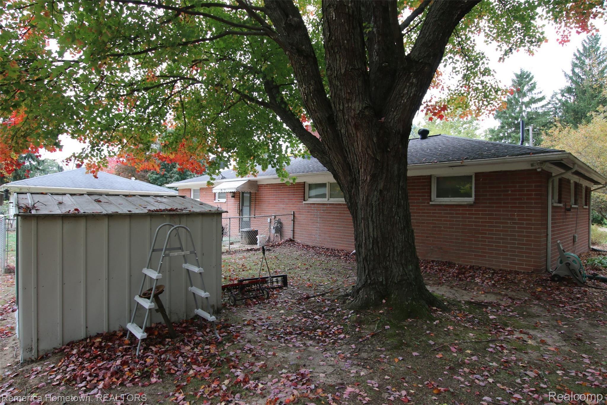 13425 Lenmoore Road Belleville, MI 48111 - Photo 8 of 11 IMG_2953.JPG