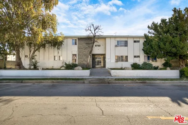 $3,100,000 | 8750 Owensmouth Avenue, Canoga Park, CA 91304