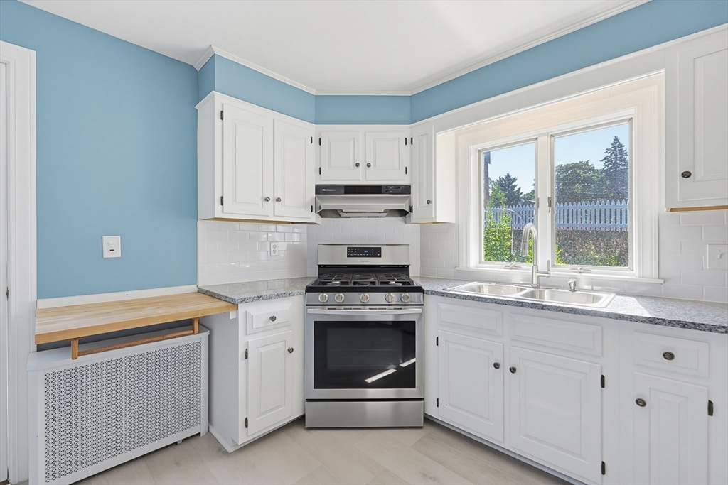 210 Pleasant Street Marblehead, MA 01945 - Photo 20 of 37