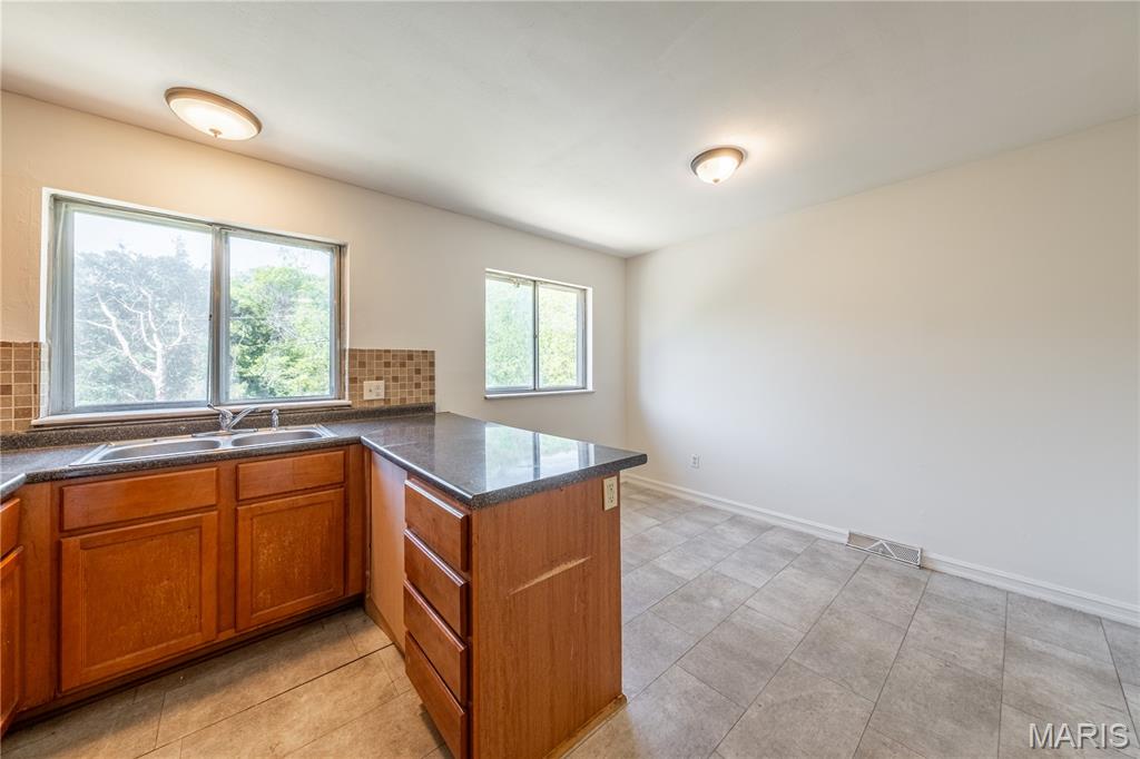 3025 Pembroke Lane, Unit 2 High Ridge, MO 63049 - Photo 11 of 26