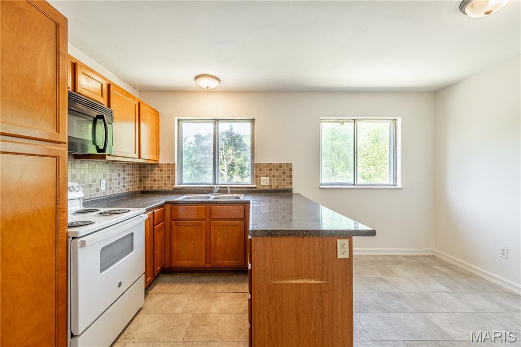 3025 Pembroke Lane, Unit 2 High Ridge, MO 63049 - Photo 7 of 26